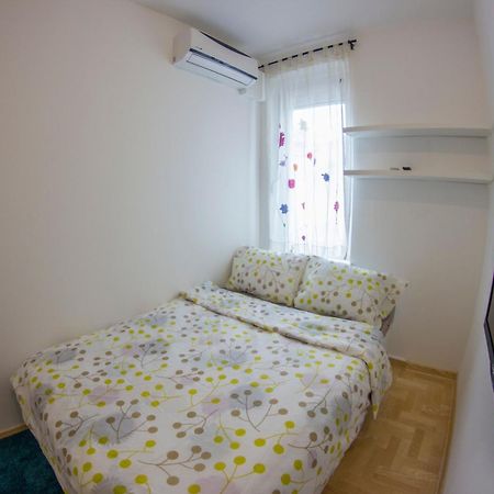 Stefani Apartment Белград Екстериор снимка